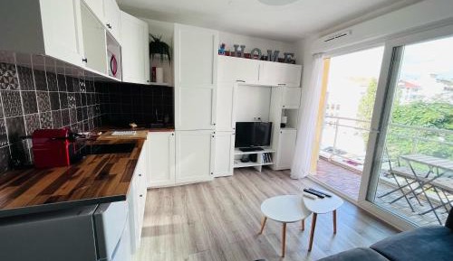 Studio with Terrace