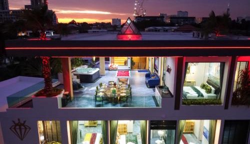 Deluxe Villa