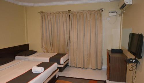 Deluxe Triple Room