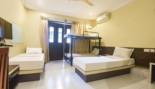 Mixed Dormitory Room