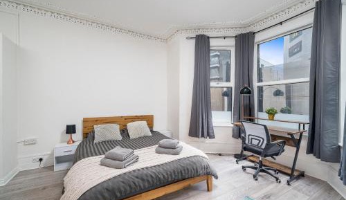 Two-Bedroom Apartment with City View