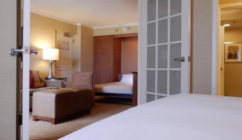 One-Bedroom Suite with Sofa Bed