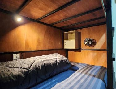 Bed in 8-Bed Mixed Dormitory Room