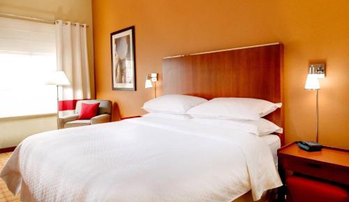 Larger Guest room, 1 King