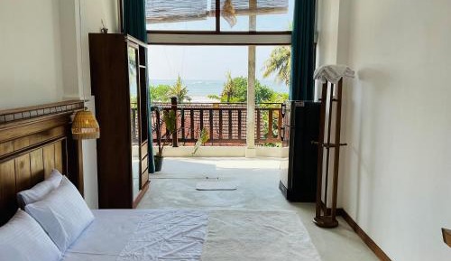 Deluxe Double Room with Balcony and Sea View