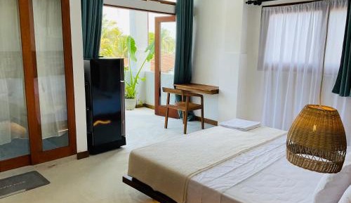 Deluxe Double Room with Balcony