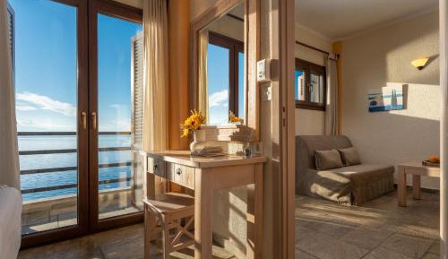 One-Bedroom Apartment with Sea View