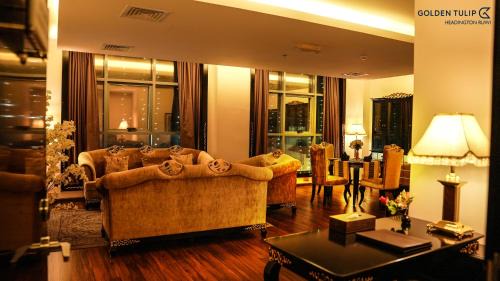 Headington Suite