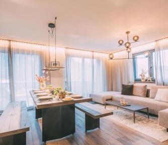 Four-Bedroom Apartment with Balcony and Mountain View