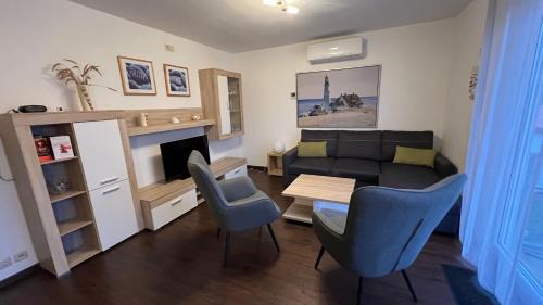 One-Bedroom Apartment with Balcony