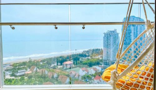 Three-Bedroom Apartment with Ocean View