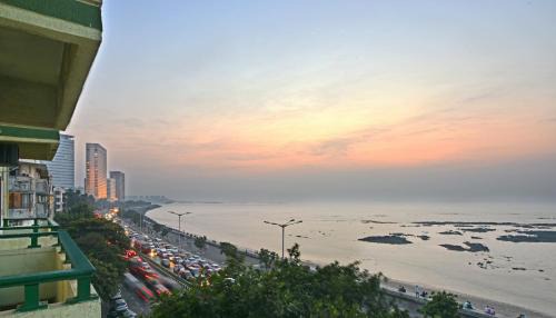 Deluxe Sea View with Balcony