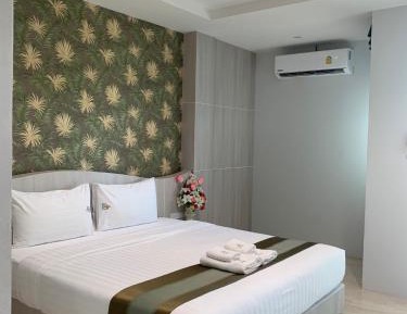 Single Room with Park View
