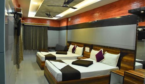 Deluxe Suite with Sea View