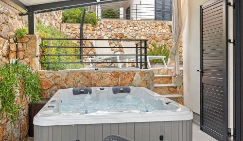 Apartment with Jacuzzi