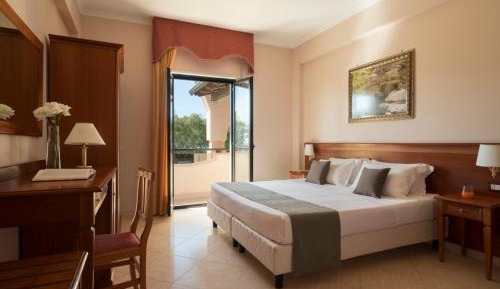 Superior Double or Twin Room with Sea View