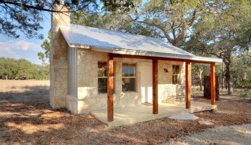 One-Bedroom Holiday Home