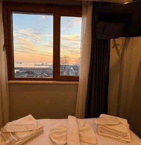 Deluxe Double Room with Sea View