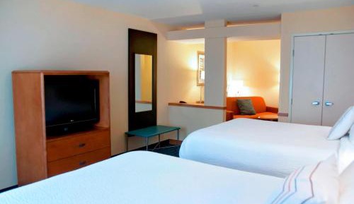 Suite, 2 Queen, Sofa bed