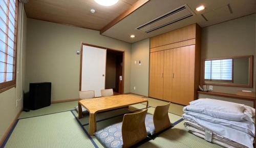 Japanese-Style Quadruple Room