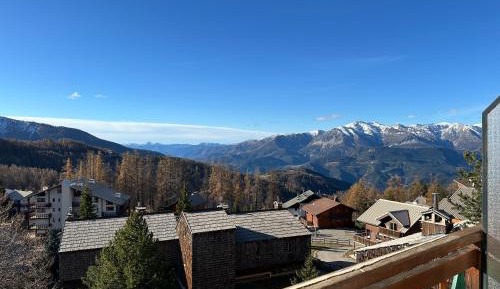 Studio with Mountain View