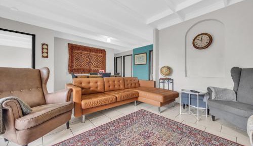 Three-Bedroom Apartment with Balcony