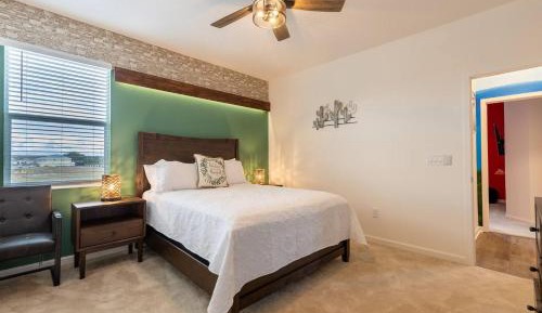 Queen Room