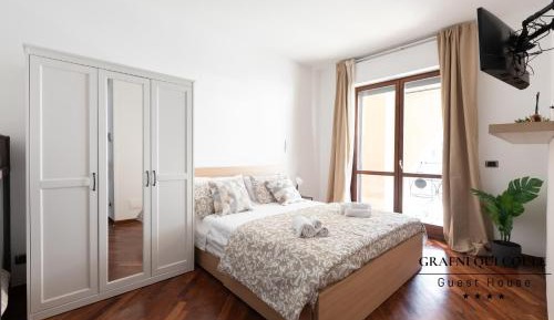 Quadruple Room with Private Bathroom