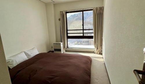 Two-Bedroom Apartment with Mountain View
