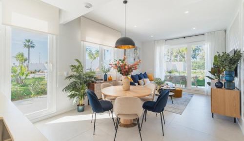 Deluxe Two-Bedroom Apartment with Garden View
