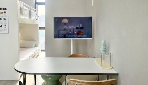 Deluxe Studio