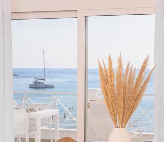 Two-Bedroom Apartment with Balcony and Sea View