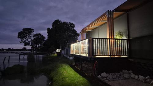 Suite with Lake View