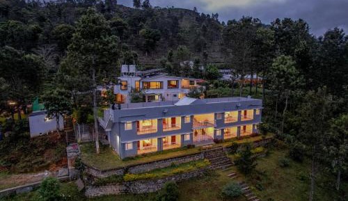 Eight-Bedroom House