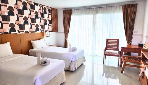 Deluxe Twin Room