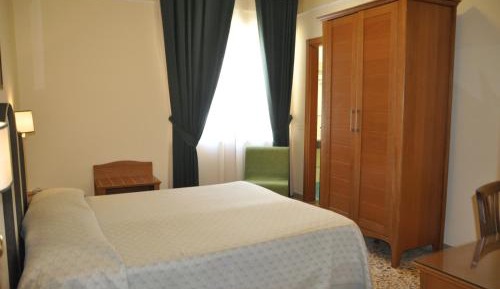 Economy Double or Twin Room