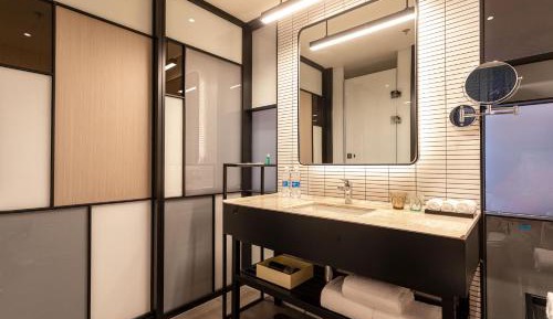 Breezy 2 Double Room