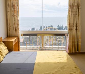 Three-Bedroom Apartment with Sea View