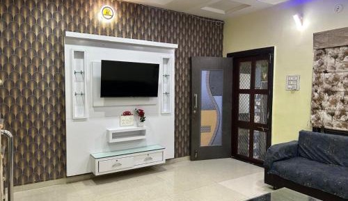 One-Bedroom House