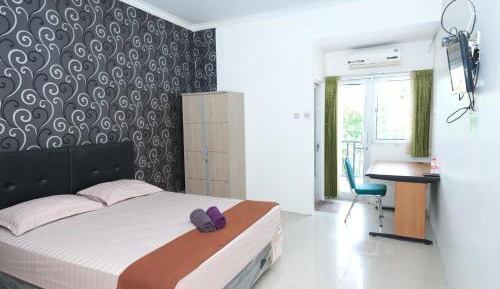 Standard Queen Room