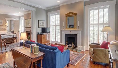 One-Bedroom Holiday Home
