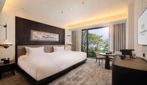 Deluxe Hollywood Room