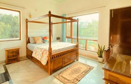 Queen Room with Balcony