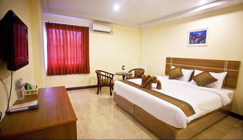 Standard Twin Room