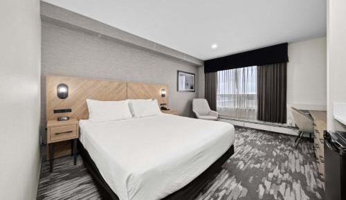 Standard Room, 1 King Bed