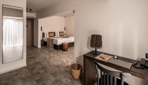 Deluxe Double Room with Side Sea View