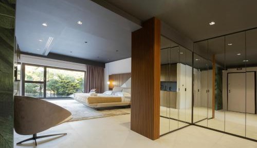 Superior King Room