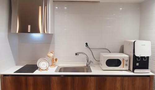 Single Room with Shared Shower and Toilet