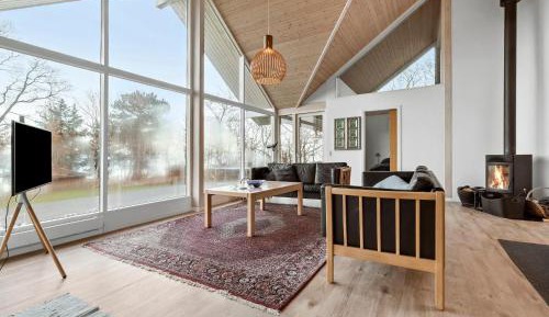 Four-Bedroom Holiday Home