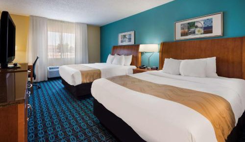 Queen Room with Two Queen Beds - Non-Smoking